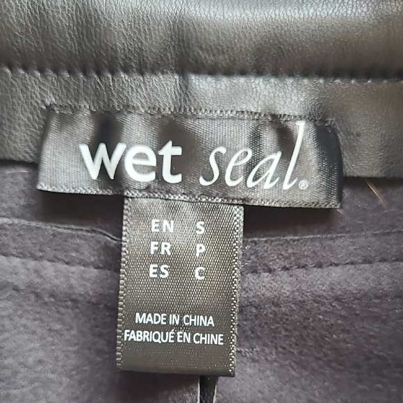 SM Wet Seal Dark Black Faux Leather Trousers Y2K - Picture 2 of 9